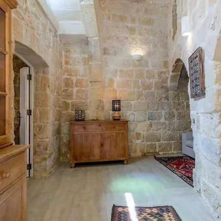 Ir-remissa - Historic In Old Town Holiday home