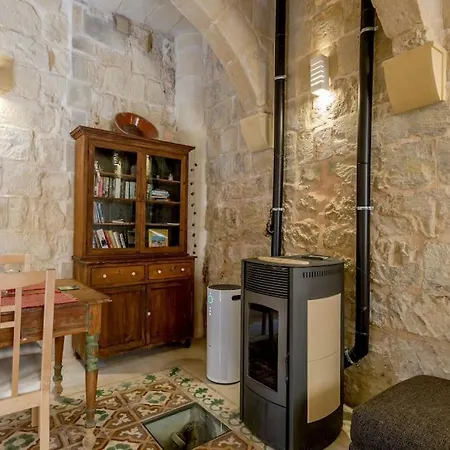 Ir-remissa - Historic In Old Town * Victoria