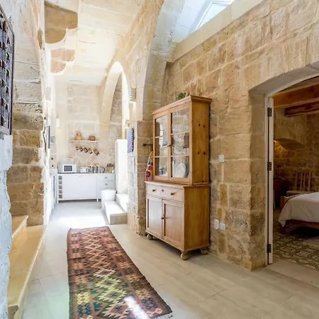 Tatil Evi Ir-remissa - Historic In Old Town *