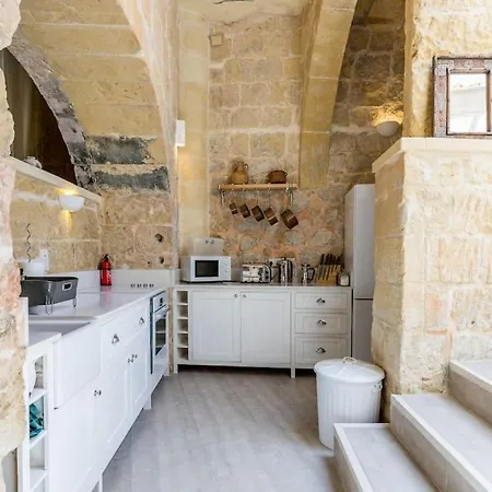 Hébergement de vacances Ir-remissa - Historic In Old Town Victoria