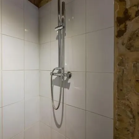 Hébergement de vacances Ir-remissa - Historic In Old Town *