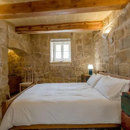 Tatil Evi Ir-remissa - Historic In Old Town Victoria
