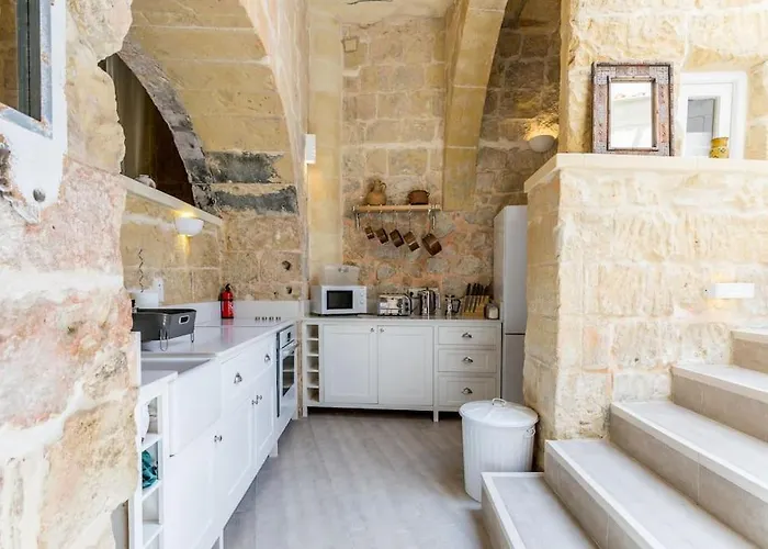 Holiday home Ir-remissa - Historic In Old Town Victoria