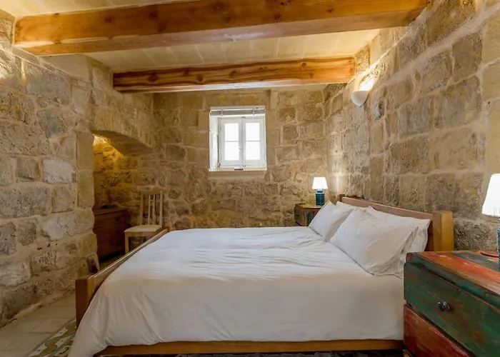 Holiday home Ir-remissa - Historic In Old Town Victoria