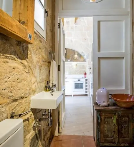 Ir-remissa - Historic In Old Town Holiday home Victoria